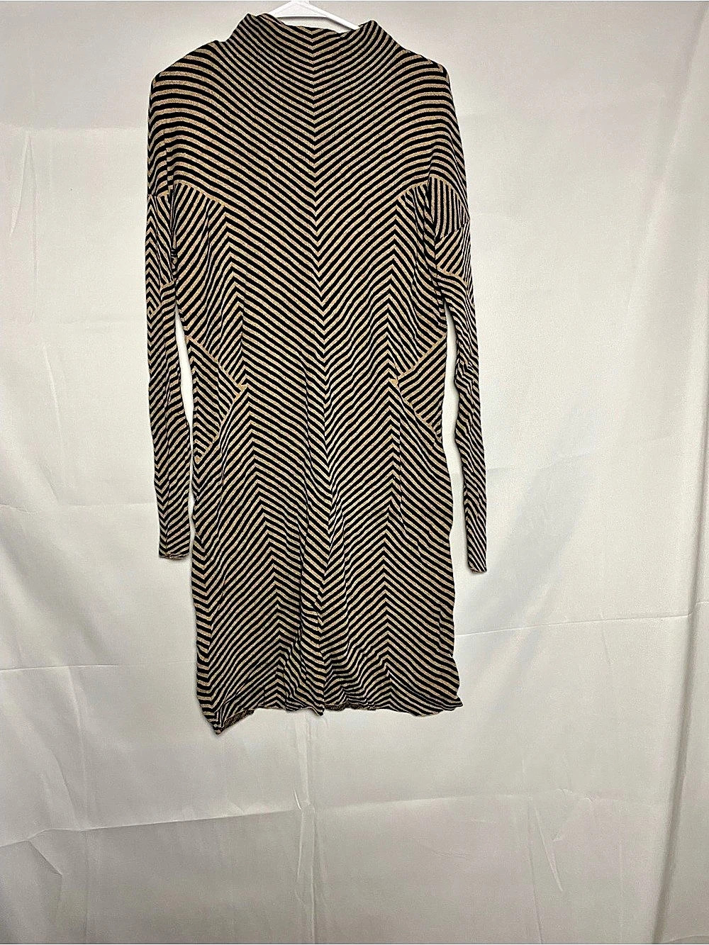 Cynthia Rowley Geometric Midi Dress in Black & Tan Size Large Like New